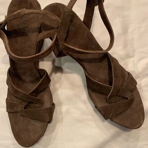 NWOT Brown suede Ugg wedge sandals